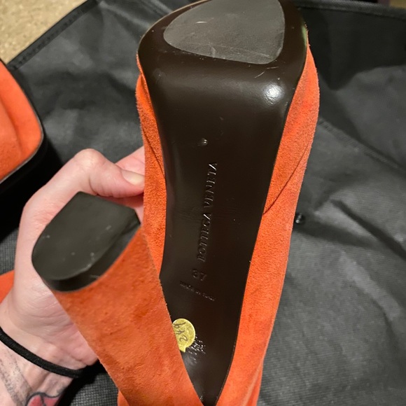 FINAL SALE NWOT Bottega Veneta New Red/orange Suede HeelsNWOT has new sticker! - Picture 6 of 6